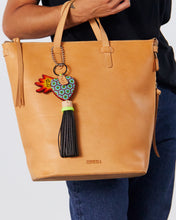 Load image into Gallery viewer, Charm Deseo
