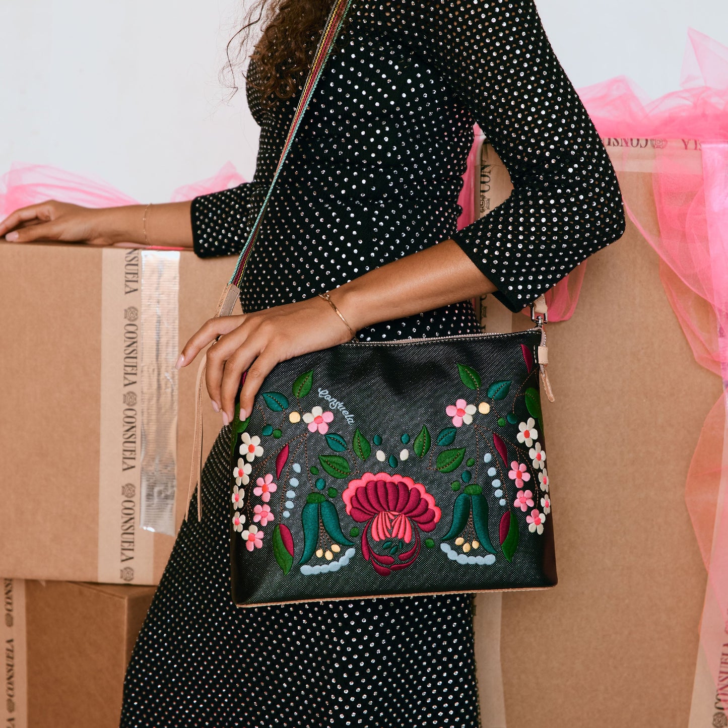Ava Downtown Crossbody