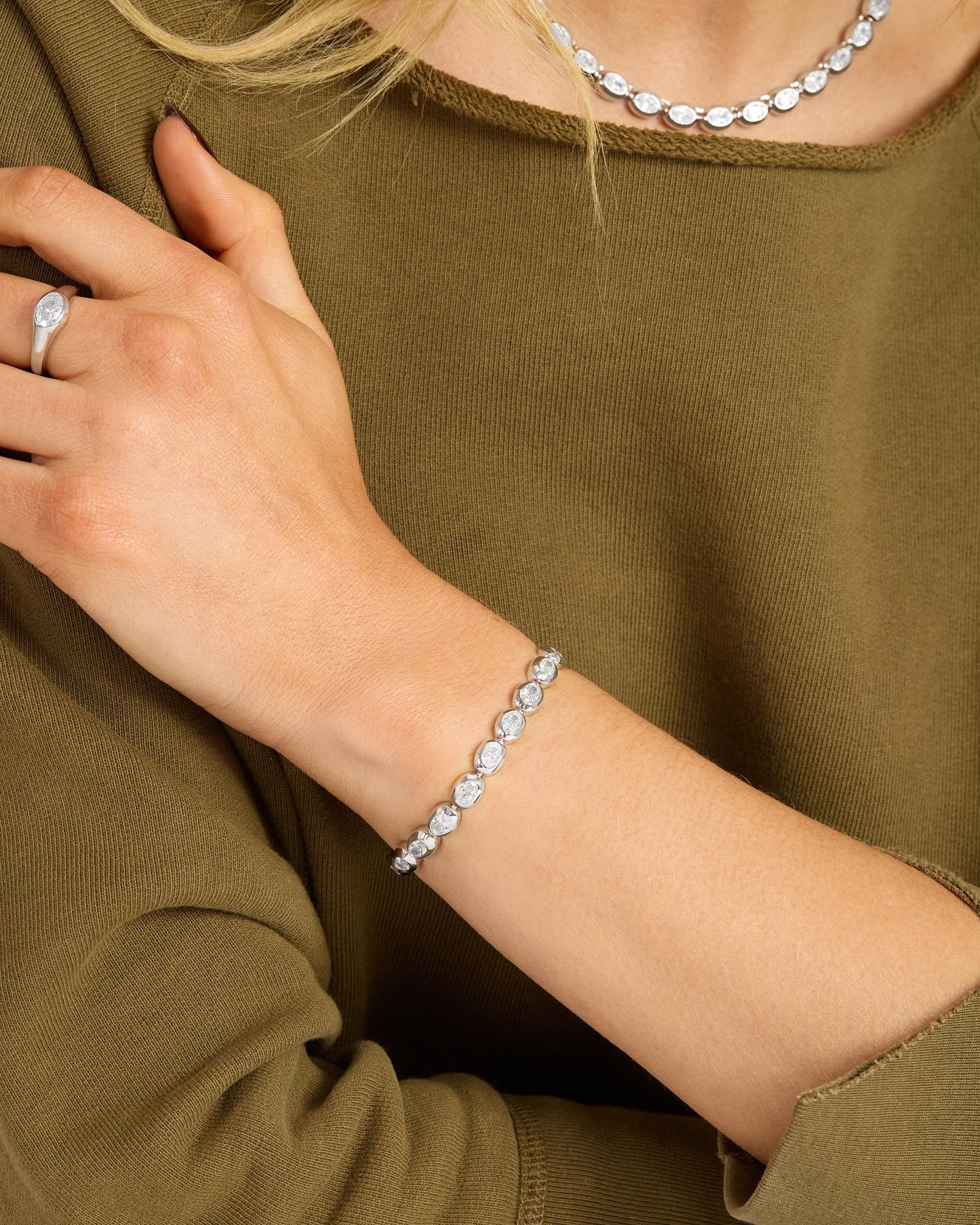 She's a Boss Tennis Bracelet - Silver|White Diamondettes